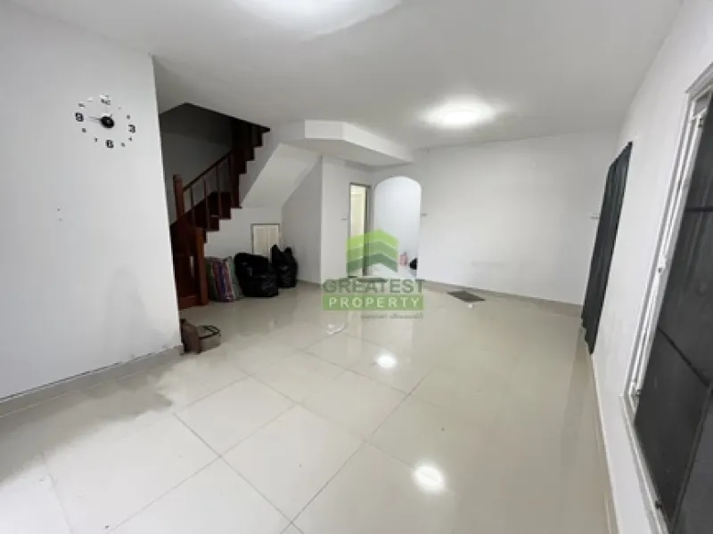 รูปที่2 ต้องการขายทาวน์โฮม คลองสาม คลองหลวง ราคา 2,390,000 บาท