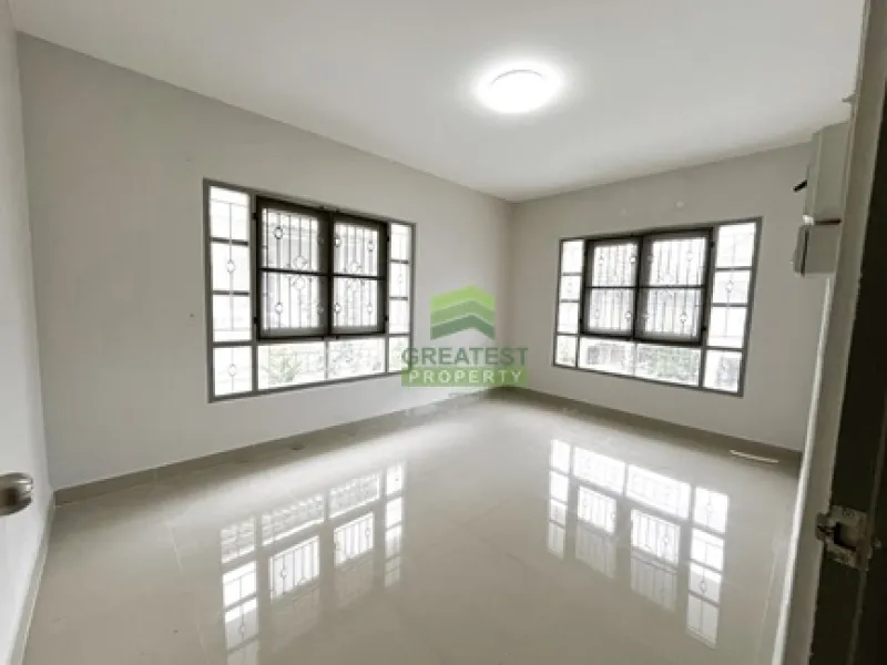 รูปที่3 ต้องการขายทาวน์โฮม คลองสาม คลองหลวง ราคา 2,390,000 บาท