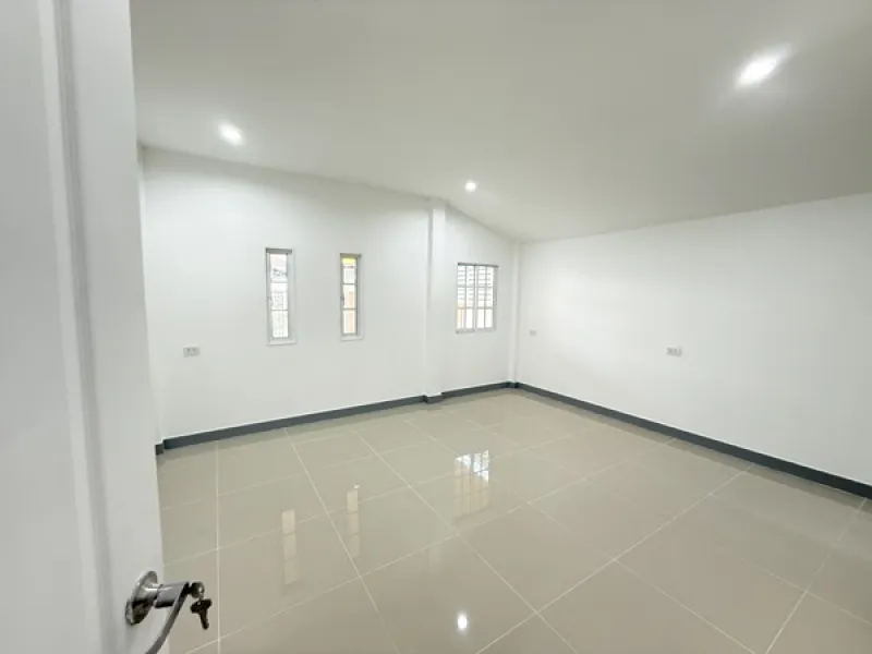รูปที่7 ต้องการขายบ้านพร้อมที่ดิน บางชัน เขตคลองสามวา ราคา 3,390,000 บาท