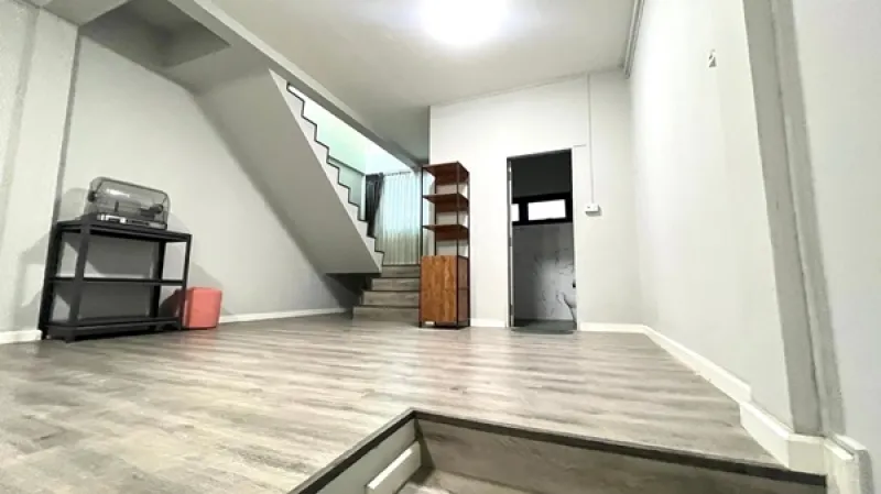 รูปที่8 ให้เช่าอาคารพาณิชย์ สำโรงเหนือ เมืองสมุทรปราการ ราคา 25,000 บาท