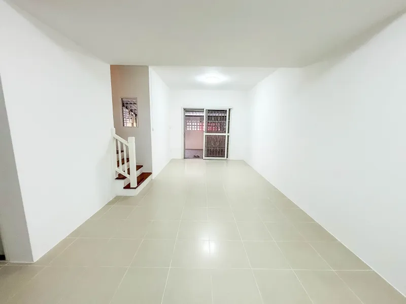 รูปที่5 ต้องการขายบ้านพร้อมที่ดิน เสาธงหิน บางใหญ่ ราคา 1,690,000 บาท