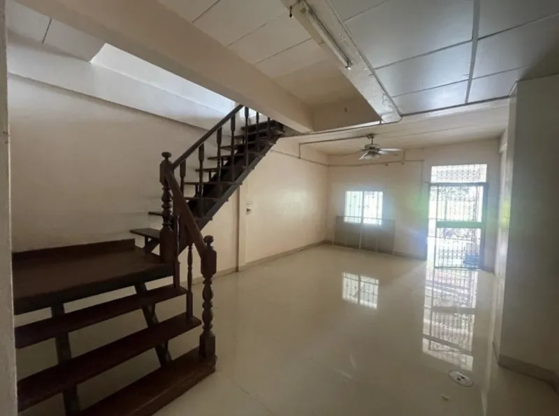 รูปที่2 ต้องการขายบ้านพร้อมที่ดิน คลองถนน เขตสายไหม ราคา 1,680,000 บาท
