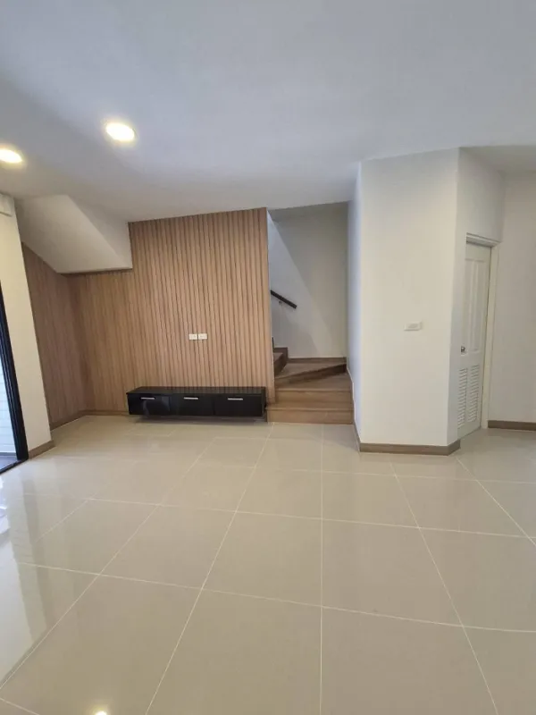 รูปที่2 ต้องการขายบ้านพร้อมที่ดิน ลำโพ บางบัวทอง ราคา 2,390,000 บาท