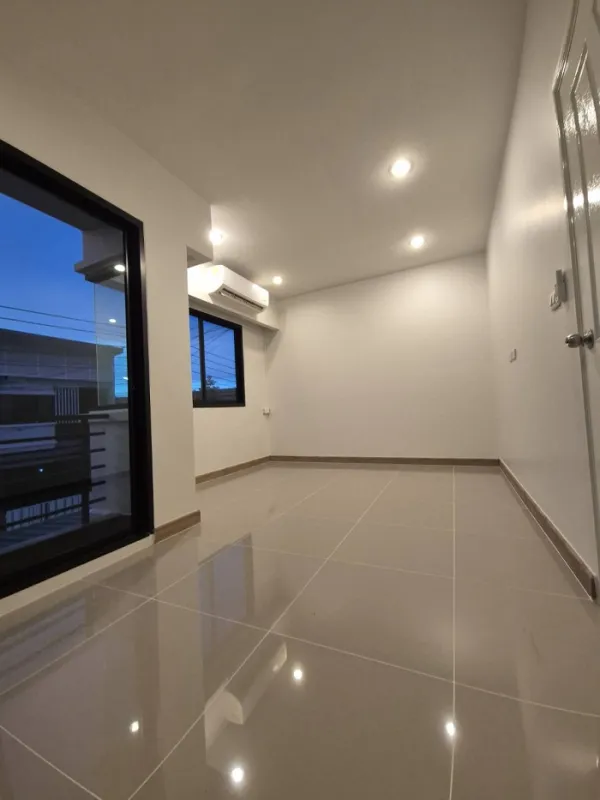 รูปที่4 ต้องการขายบ้านพร้อมที่ดิน ลำโพ บางบัวทอง ราคา 2,390,000 บาท