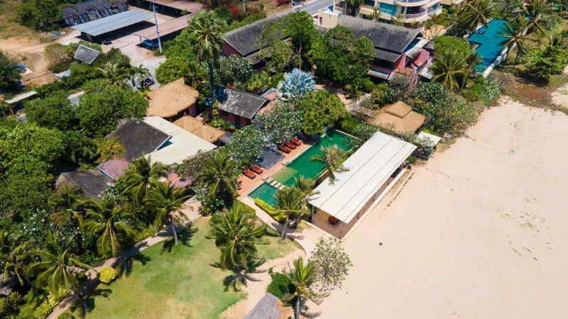 🔥**[RARE ITEM] ขายด่วน! รีสอร์ทติดชายหาดส่วนตัว ปากน้ำปราณ 13 ไร่เศษ คุยตรงเจ้าทรัพย์ พร้อมจบ!