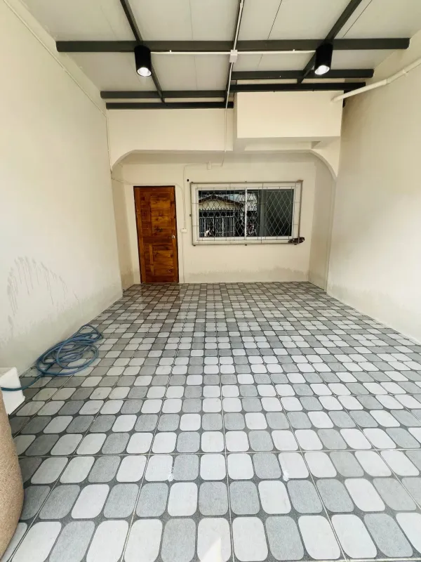 รูปที่2 ต้องการขายบ้านพร้อมที่ดิน บางชัน เขตคลองสามวา ราคา 1,550,000 บาท