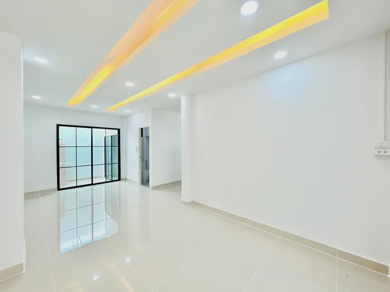รูปที่5 ต้องการขายทาวน์โฮม บึงน้ำรักษ์ ธัญบุรี  