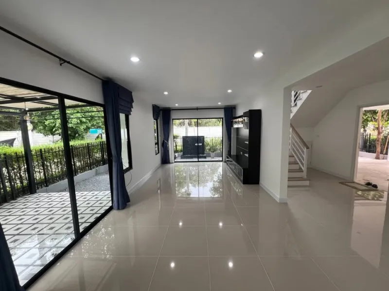 รูปที่3 ต้องการขายบ้านพร้อมที่ดิน หลักหก เมืองปทุมธานี ราคา 5,290,000 บาท