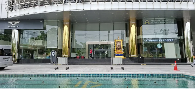 รูปที่2 ต้องการขายบ้านพร้อมที่ดิน *คลองเตย เขตพระโขนง ราคา 30,000,000 บาท