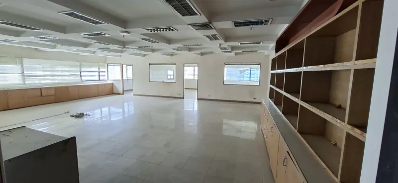 รูปที่7 ต้องการขายบ้านพร้อมที่ดิน *คลองเตย เขตพระโขนง ราคา 30,000,000 บาท