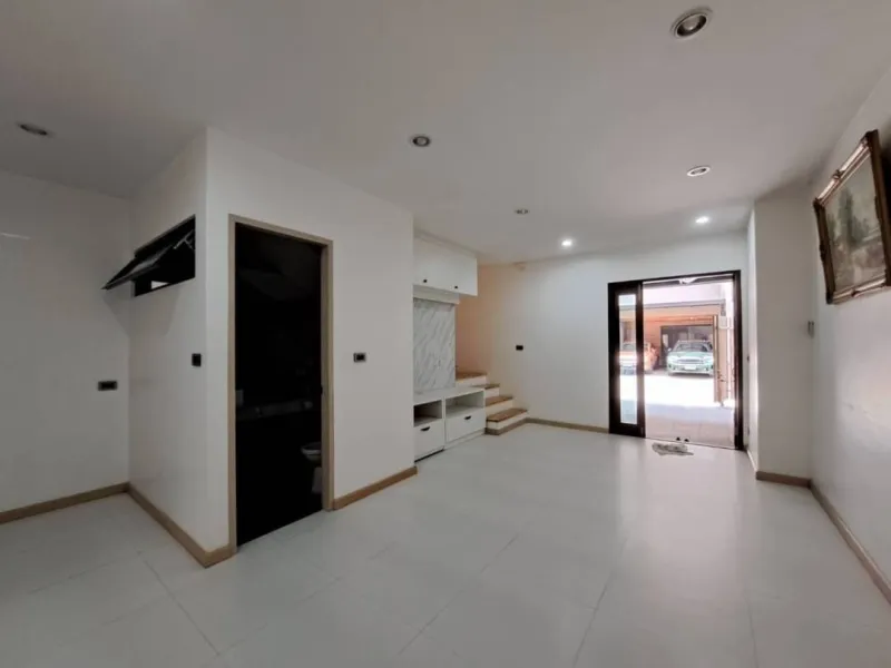 รูปที่7 ให้เช่าบ้านพร้อมที่ดิน บางตลาด ปากเกร็ด ราคา 30,000 บาท