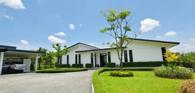 ขายบ้านสวนวิวสวย พื้นที่กว้าง 2ไร่ บรรยากาศเงียบสงบ สำหรับอาศัยหรือทำรีสอร์ท ดอยสะเก็ด ใกล้เมืองเชียงใหม่.