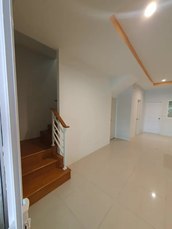 รูปที่5 ต้องการขายบ้านพร้อมที่ดิน วัดชลอ บางกรวย ราคา 2,700,000 บาท
