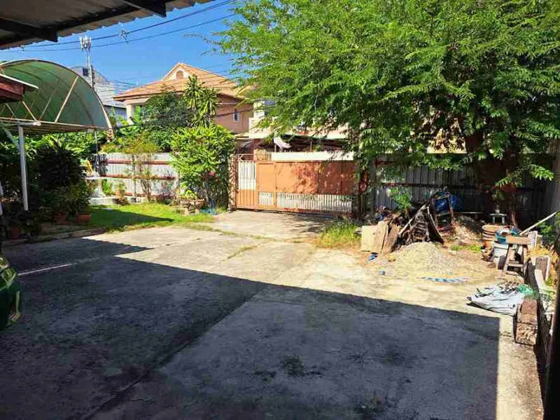 รูปที่2 ต้องการขายบ้านพร้อมที่ดิน บางเขน เมืองนนทบุรี ราคา 6,000,000 บาท