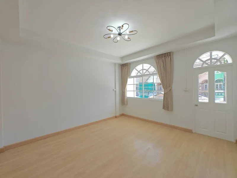 รูปที่7 ต้องการขายบ้านพร้อมที่ดิน ท่าแร้ง เขตบางเขน ราคา 2,290,000 บาท