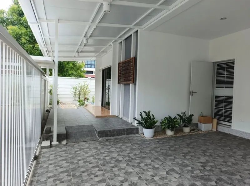 รูปที่2 ต้องการขายบ้านพร้อมที่ดิน ประชาธิปัตย์ ธัญบุรี ราคา 4,990,000 บาท