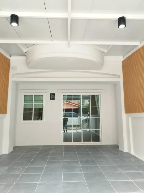 รูปที่2 ต้องการขายบ้านพร้อมที่ดิน สามวาตะวันตก เขตคลองสามวา ราคา 1,850,000 บาท