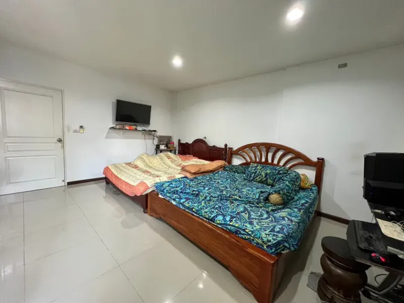 รูปที่4 ต้องการขายบ้านพร้อมที่ดิน รังสิต ธัญบุรี ราคา 3,900,000 บาท