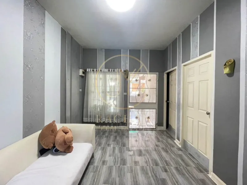 รูปที่7 ต้องการขายทาวน์โฮม ระแหง ลาดหลุมแก้ว ราคา 1,100,000 บาท