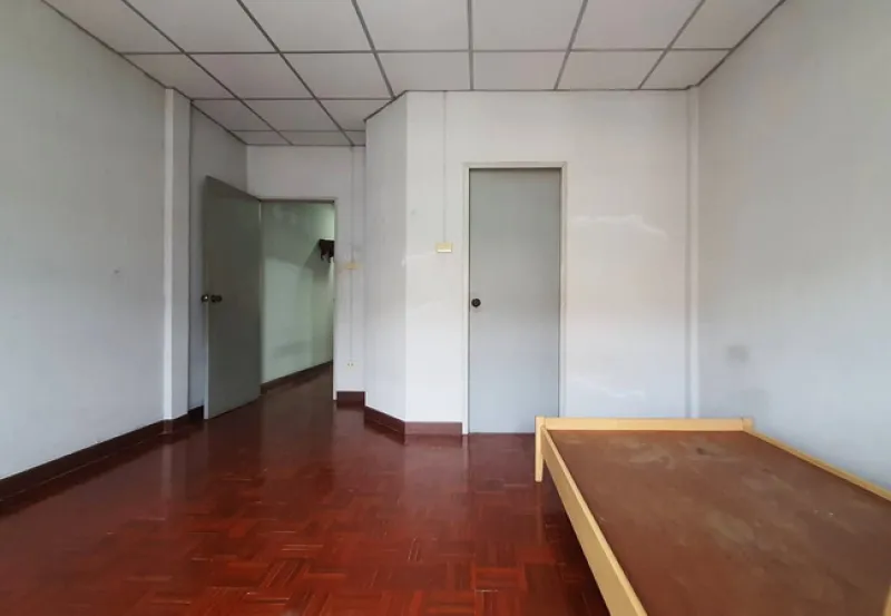 รูปที่5 ต้องการขายทาวน์โฮม บางรักพัฒนา บางบัวทอง ราคา 1,400,000 บาท
