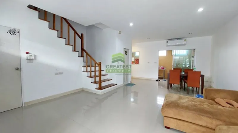 รูปที่2 ต้องการขายบ้านพร้อมที่ดิน ทรายกองดิน เขตคลองสามวา ราคา 2,650,000 บาท