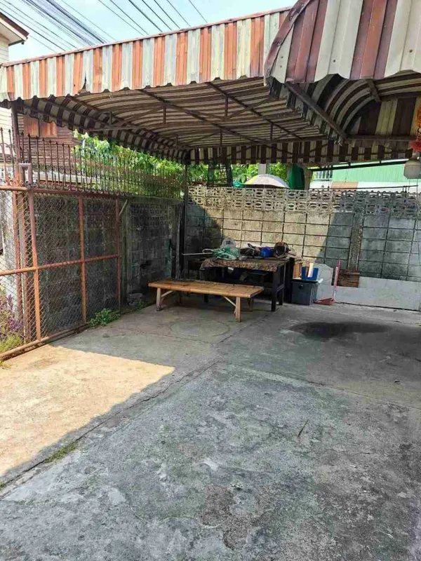 รูปที่3 ต้องการขายบ้านพร้อมที่ดิน บางเขน เมืองนนทบุรี ราคา 2,500,000 บาท