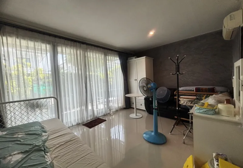 รูปที่5 ต้องการขายบ้านพร้อมที่ดิน ลาดสวาย ลำลูกกา ราคา 5,500,000 บาท