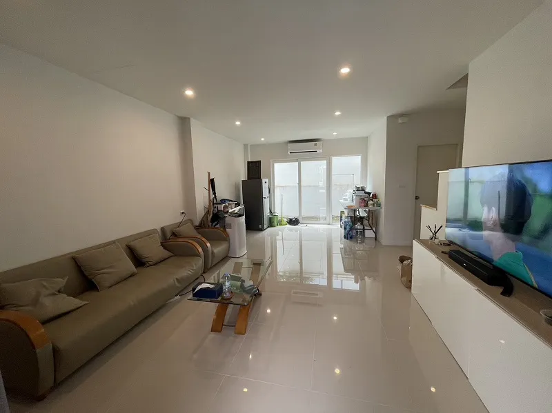 รูปที่3 ต้องการขายบ้านพร้อมที่ดิน หนองขาม ศรีราชา ราคา 2,490,000 บาท