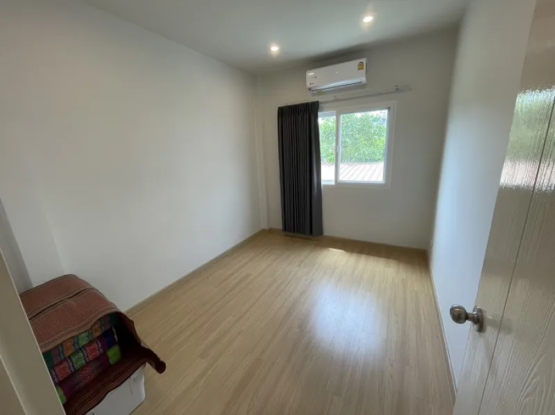 รูปที่6 ต้องการขายบ้านพร้อมที่ดิน หนองขาม ศรีราชา ราคา 2,490,000 บาท