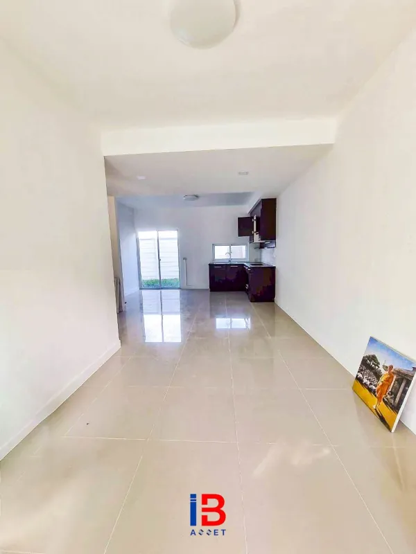 รูปที่2 ต้องการขายบ้านพร้อมที่ดิน ไทรน้อย ไทรน้อย ราคา 1,590,000 บาท