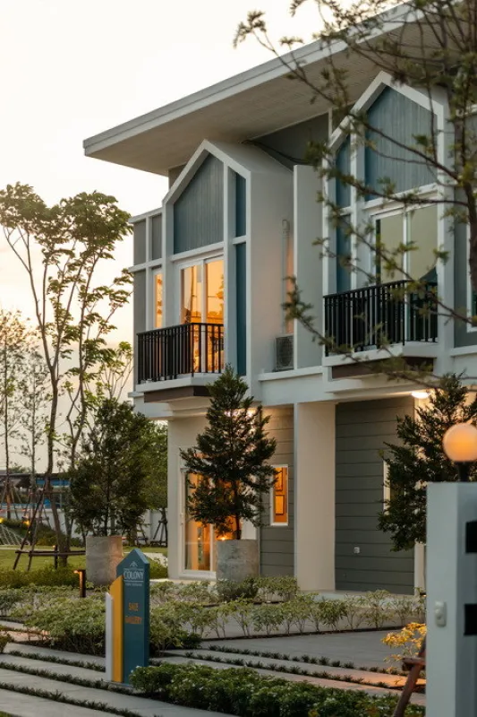 บ้านตัวอย่าง แต่งครบพร้อมอยู่ แปลงมุมโซนส่วนตัว ลดพิเศษ 4.59 ล้าน* ฟรี! เฟอร์นิเจอร์ทั้งหลัง ทำเลบางบ่อ ใกล้ทางด่วน จองด่วน หรือ นัดเข้าชมโครงการ