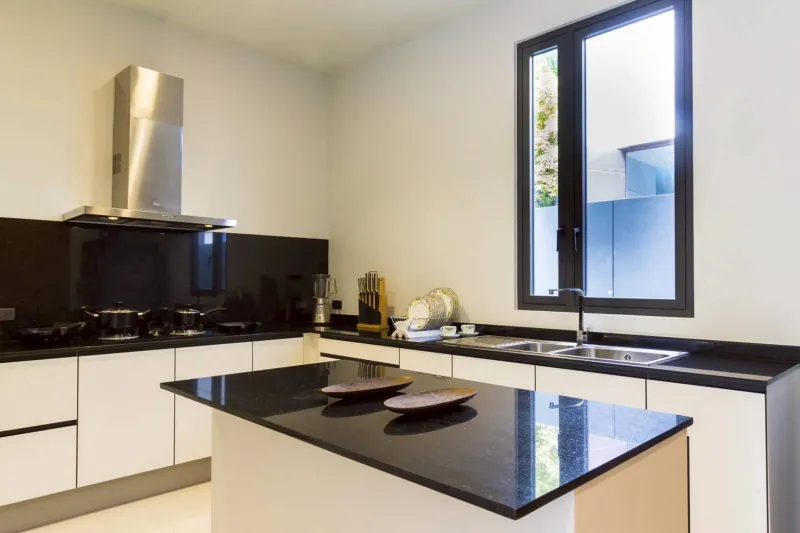 รูปที่2 ต้องการขายบ้านพร้อมที่ดิน คลองตันเหนือ เขตวัฒนา ราคา 98,000,000 บาท