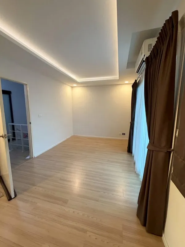 รูปที่6 ต้องการขายบ้านพร้อมที่ดิน ประเวศ เขตประเวศ ราคา 3,600,000 บาท