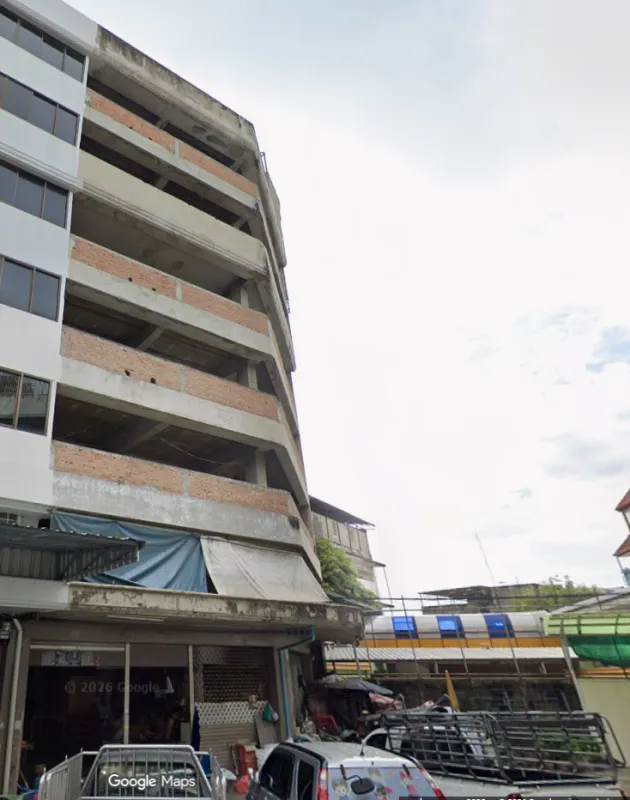 รูปที่4 ต้องการขายบ้านพร้อมที่ดิน บางขุนพรหม เขตพระนคร ราคา 59,000,000 บาท