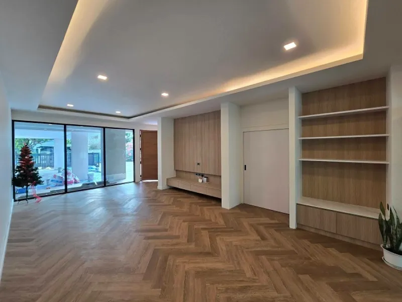 รูปที่4 ต้องการขายบ้านพร้อมที่ดิน หลักหก เมืองปทุมธานี ราคา 14,900,000 บาท