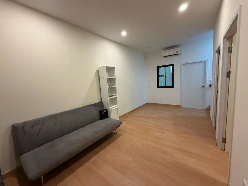 รูปที่2 ต้องการขายบ้านพร้อมที่ดิน คูคต ลำลูกกา ราคา 2,900,000 บาท