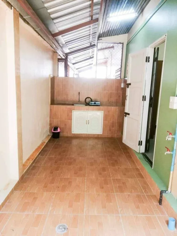 รูปที่5 ต้องการขายบ้านพร้อมที่ดิน หนองปรือ บางละมุง ราคา 8,000,000 บาท