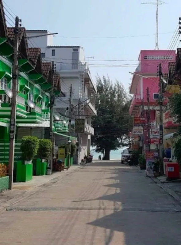 รูปที่3 ต้องการขายบ้านพร้อมที่ดิน ชะอำ ชะอำ ราคา 2,700,000 บาท
