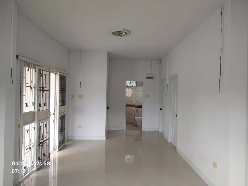 รูปที่3 ต้องการขายบ้านพร้อมที่ดิน บึง ศรีราชา ราคา 2,690,000 บาท