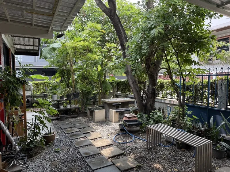 รูปที่3 ต้องการขายบ้านพร้อมที่ดิน สามเสนใน เขตพญาไท ราคา 25,900,000 บาท