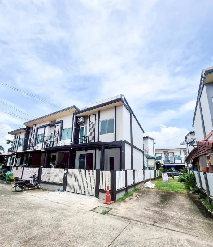รูปที่3 ต้องการขายบ้านพร้อมที่ดิน ท่าข้าม เขตบางขุนเทียน ราคา 2,290,000 บาท