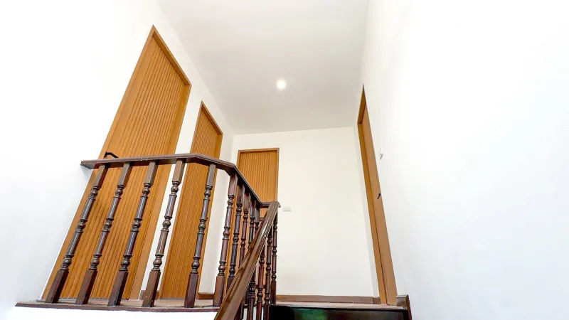 รูปที่4 ต้องการขายบ้านพร้อมที่ดิน คลองจั่น เขตบางกะปิ ราคา 8,990,000 บาท