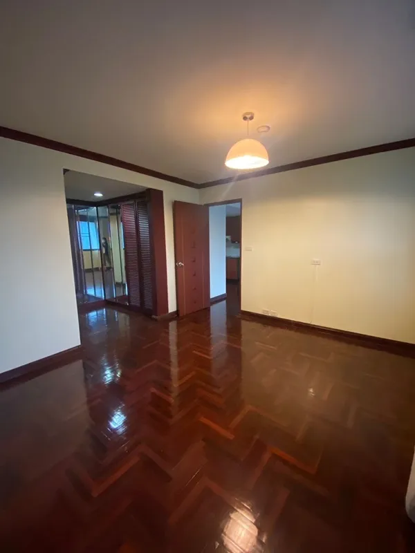 รูปที่3 ต้องการขายคอนโดมิเนียม คลองเตย เขตคลองเตย ราคา 6,800,000 บาท