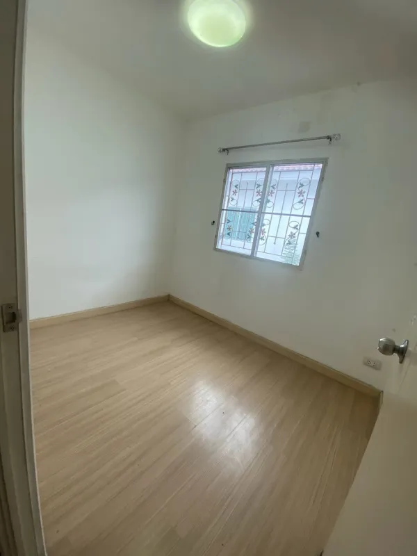 รูปที่8 ให้เช่าบ้านพร้อมที่ดิน ศาลายา พุทธมณฑล ราคา 8,000 บาท