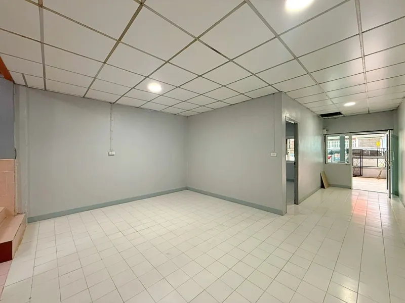 รูปที่3 ต้องการขายทาวน์โฮม ปากเพรียว เมืองสระบุรี ราคา 950,000 บาท