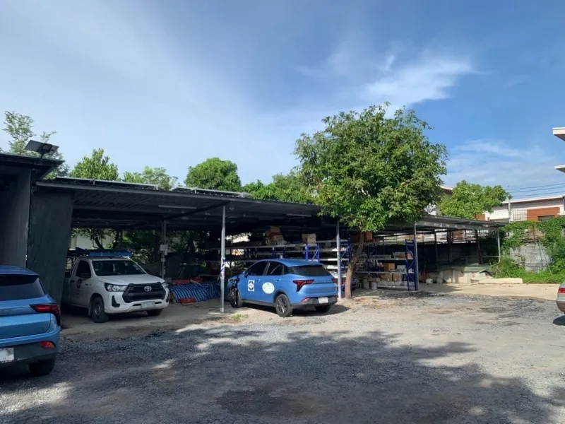 รูปที่2 ต้องการขายบ้านพร้อมที่ดิน สะพานสูง เขตสะพานสูง ราคา 28,000,000 บาท