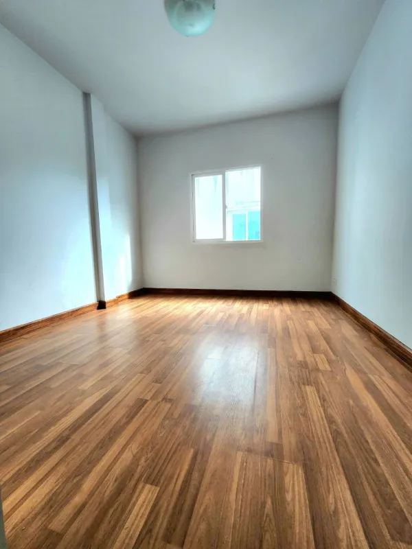 รูปที่5 ต้องการขายบ้านพร้อมที่ดิน ท่าแร้ง เขตบางเขน ราคา 3,750,000 บาท