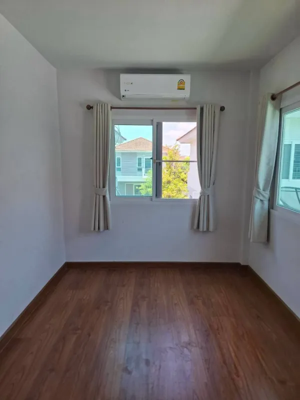 รูปที่7 ต้องการขายบ้านพร้อมที่ดิน ศาลากลาง บางกรวย ราคา 3,900,000 บาท