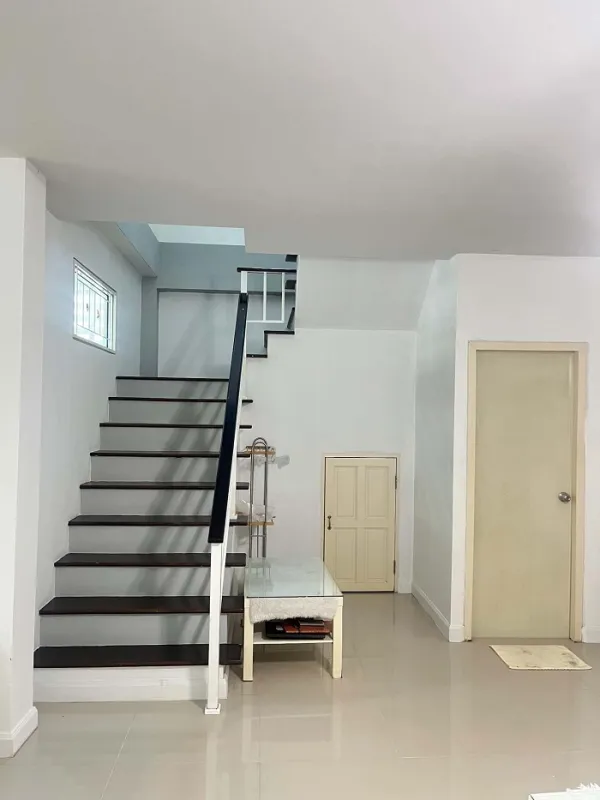 รูปที่3 ต้องการขายบ้านพร้อมที่ดิน คลองสาม คลองหลวง ราคา 1,780,000 บาท