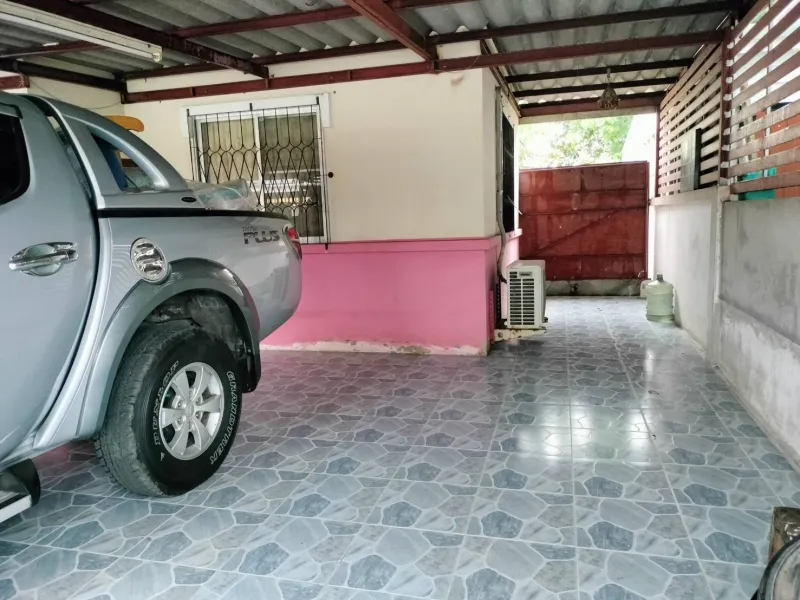 รูปที่4 ต้องการขายบ้านพร้อมที่ดิน สุรศักดิ์ ศรีราชา ราคา 1,850,000 บาท